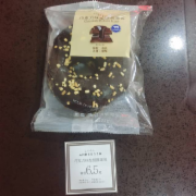 巧克力味甜甜圈